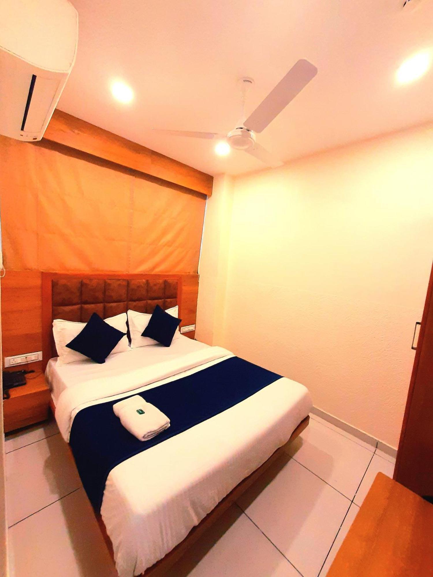 Hotel Suncity Ahmedabad Exterior photo