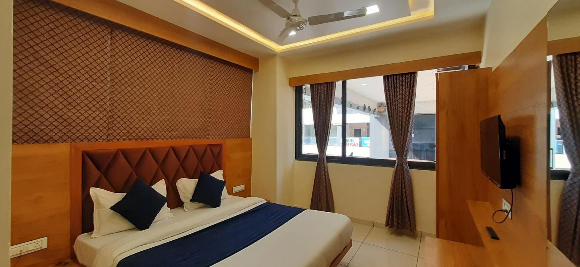Hotel Suncity Ahmedabad Room photo
